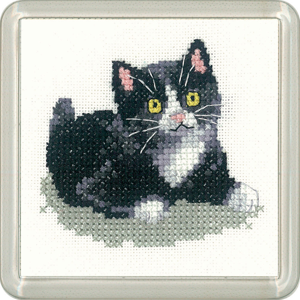 Little Friends Black & White Kitten Coaster cross stitch kit - CFBW1259