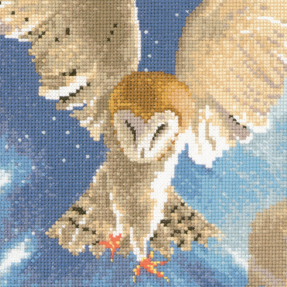 Owl in Flight cross stitch kit - FFOF483